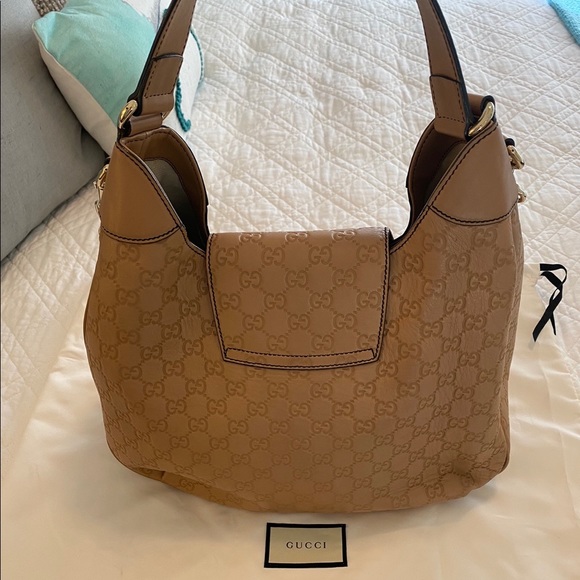 GUCCI tan handbag - Picture 2 of 4